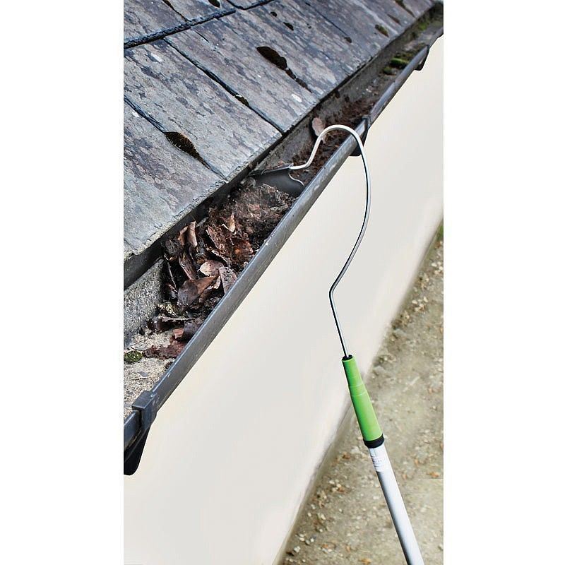 NEW TELESCOPIC Roof GUTTER CLEANER 185cm Removes Leaves Moss WATER JET 